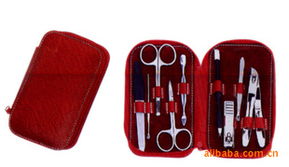 美容美甲套裝，家居日用品與化妝品批發的最佳選擇